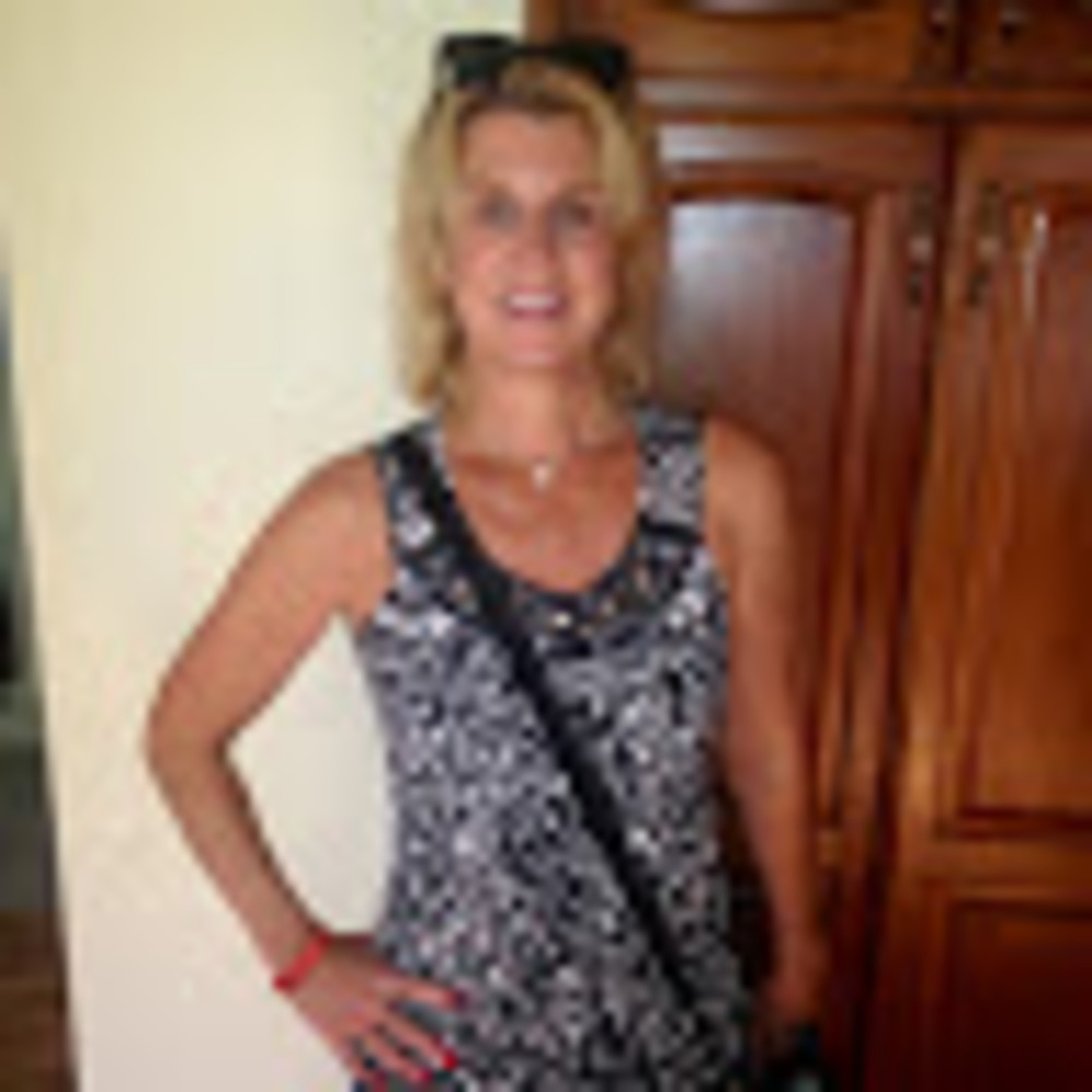 Meet your Posher, Julie